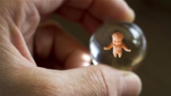 نمو الجنين غير الطبيعي وعدم انتظامه - تفسير الاحلام اونلاين